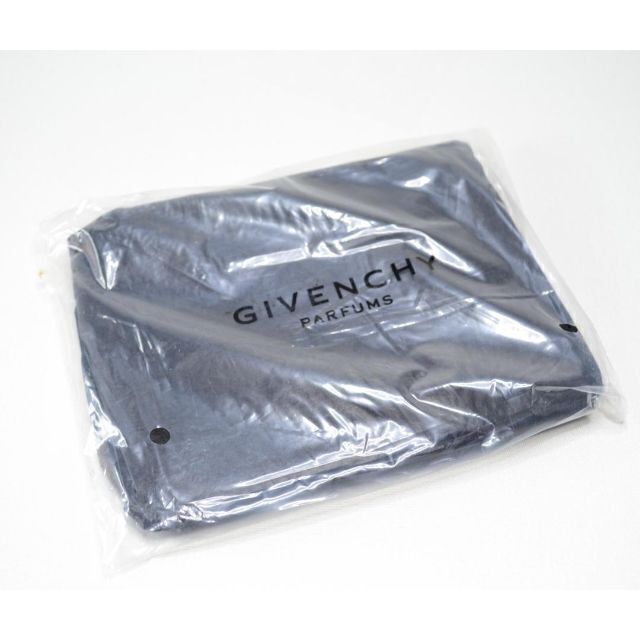 GIVENCHY(ジバンシィ)のgivpbk 新品未使用本物 GIVENCHY　ジバンシー ノベルティポーチ レディースのファッション小物(ポーチ)の商品写真