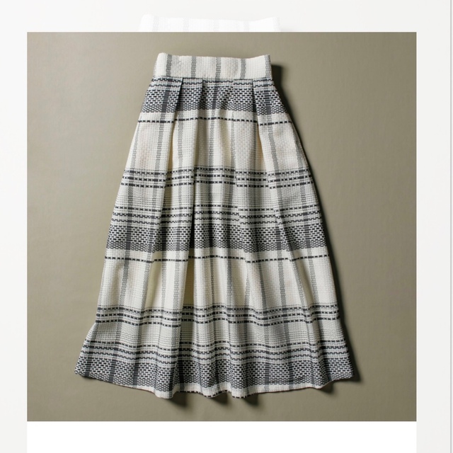 TOMORROWLAND(トゥモローランド)のanplegantアンプレガント　チェックスカート　ウエストマークタックスカート レディースのスカート(ロングスカート)の商品写真
