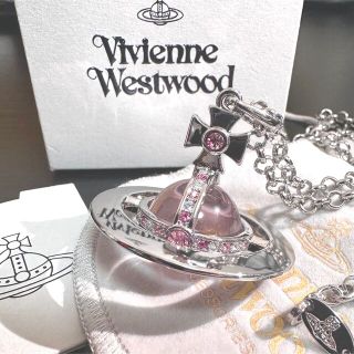 ヴィヴィアンウエストウッド(Vivienne Westwood)の【新品】ヴィヴィアンウエストウッド ピンク スモールオーブネックレス(ネックレス)