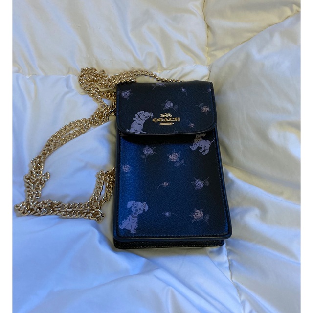 COACH(コーチ)のcoach スマホポシェット　未使用 レディースのバッグ(ショルダーバッグ)の商品写真