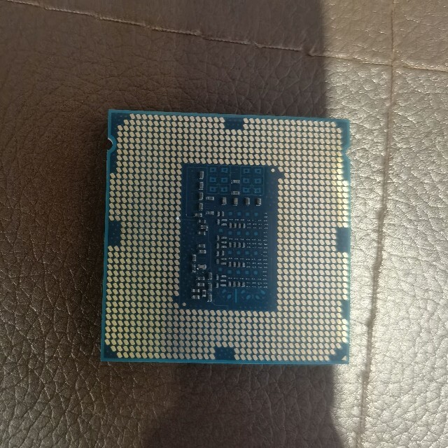 Intel  Core I7-4790K 分解品　LGAソケット　CPU 1