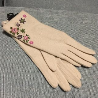 シビラ(Sybilla)の未使用★アンゴラ混グローブ★手袋★刺繍★シビラ(手袋)