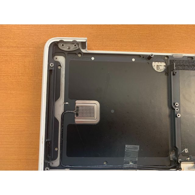 Apple(アップル)の人気のMacBook 13白 キーボード ジャンク品 スマホ/家電/カメラのPC/タブレット(ノートPC)の商品写真