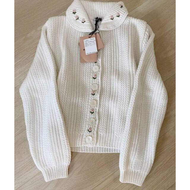 人気TOP miumiu - ミュウミュウ♡大人気バラ刺繍カーディガン