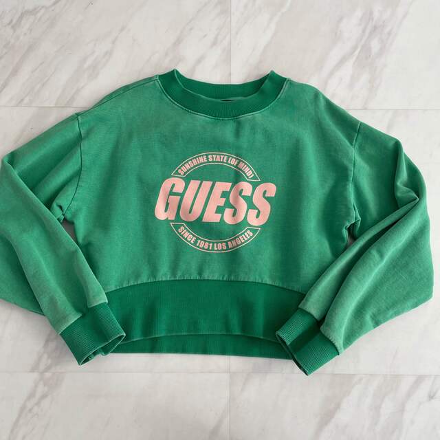 GUESS(ゲス)のGUESSスウェット＊グリーンS＊ レディースのトップス(トレーナー/スウェット)の商品写真