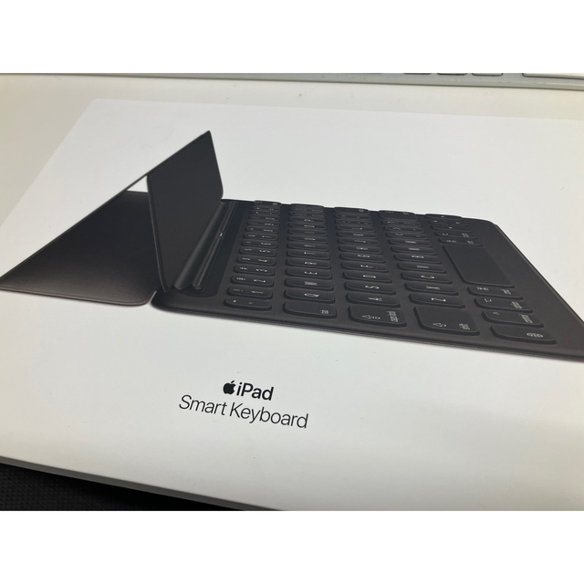 Apple(アップル)のAPPLE 2019iPad・iPadAir SmartKeyboard スマホ/家電/カメラのPC/タブレット(PC周辺機器)の商品写真