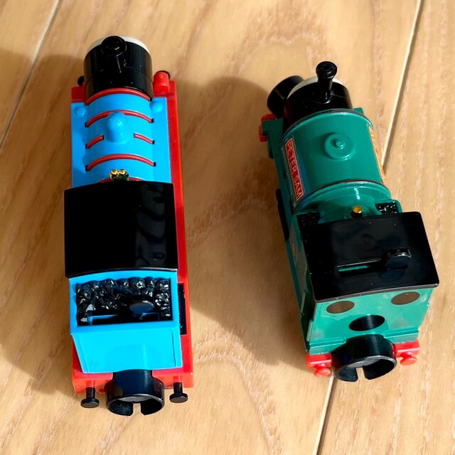 BANDAI(バンダイ)のトーマス　ピーターサム　セット　エンジンコレクション キッズ/ベビー/マタニティのおもちゃ(電車のおもちゃ/車)の商品写真