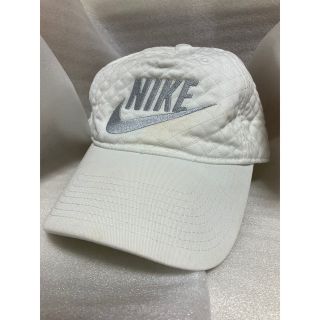 ナイキ(NIKE)のNIKE ナイキ 白 ホワイト キャップ CUP 帽子 Mサイズ 綿100%(キャップ)