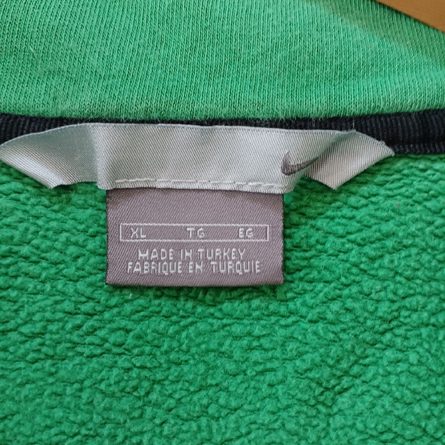NIKE スウォッシュ刺繍 ハーフジップ スウェット A708