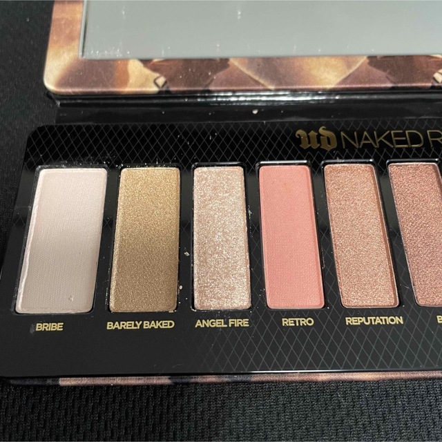 Urban Decay(アーバンディケイ)のURBAN DECAY NAKED RELOADED アイシャドウパレット コスメ/美容のベースメイク/化粧品(アイシャドウ)の商品写真