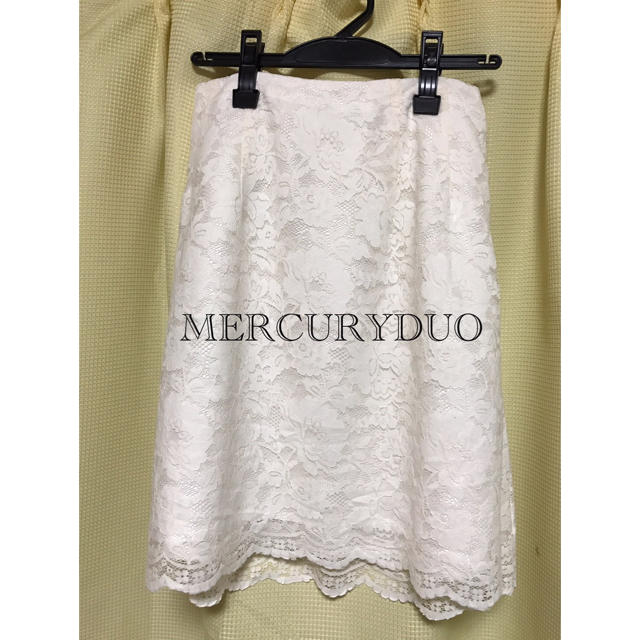 MERCURYDUO(マーキュリーデュオ)のマーキュリー＊花柄レーススカート レディースのスカート(ひざ丈スカート)の商品写真