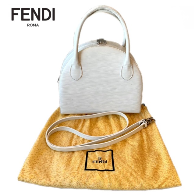 【破格値下げ】 FENDI - ホワイト カーブレザー ショルダー ハンドバッグ ミニ フェンディ FENDI ハンドバッグ