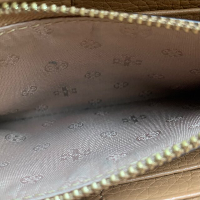 Tory Burch(トリーバーチ)の【TORY BURCH】長財布　ラウンドファスナー　ベージュ　財布　レザー レディースのファッション小物(財布)の商品写真