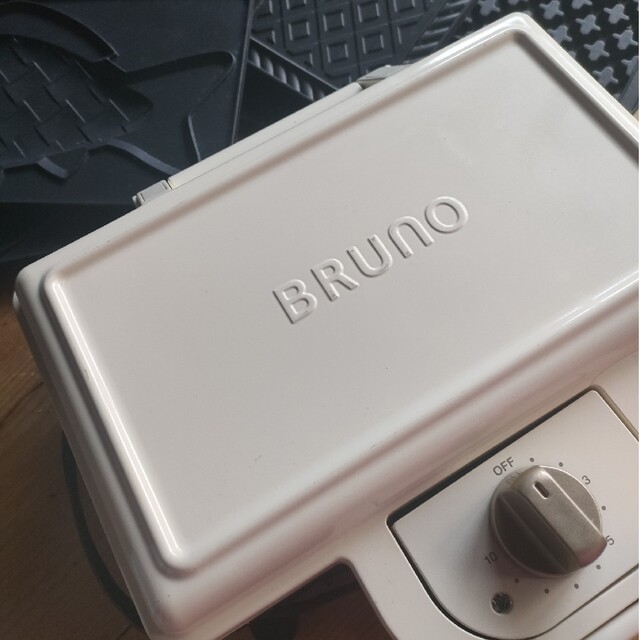 BRUNO(ブルーノ)のBRUNOワッフルメーカー スマホ/家電/カメラの調理家電(調理機器)の商品写真