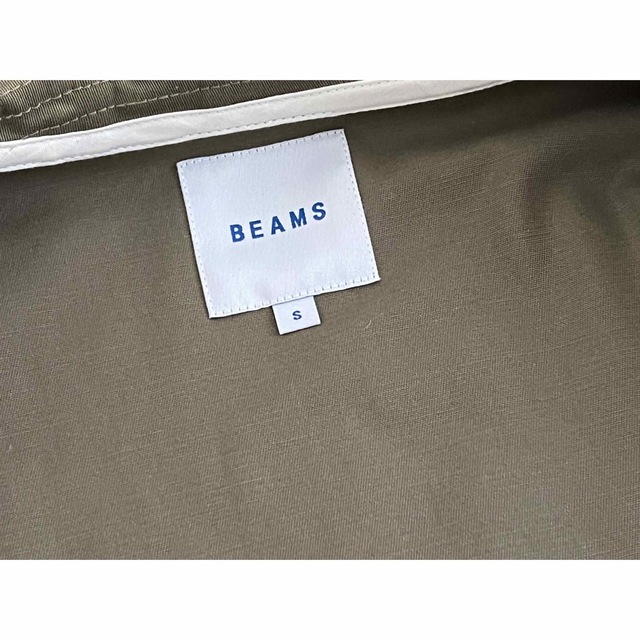 BEAMS(ビームス)のBEAMS ビームス レイズドネック パーカ オリーブ Sサイズ メンズのジャケット/アウター(マウンテンパーカー)の商品写真