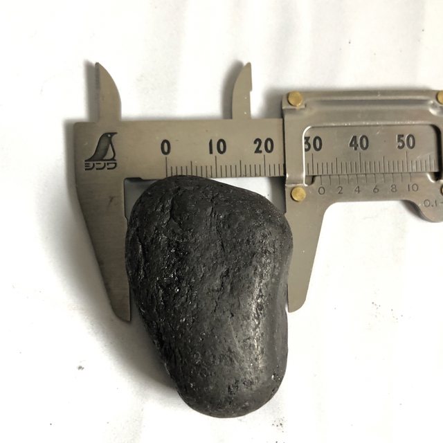 【国産】天然ブラックアンバー原石(小) 宝石 パワーストーン 化石 鉱物 天然石 1