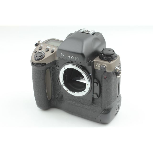 Nikon F5 50周年記念・貴重!未使用のまま長期保管されていたもの Nikon F5 50周年記念・貴重!未使用のまま長期保管されていたもの