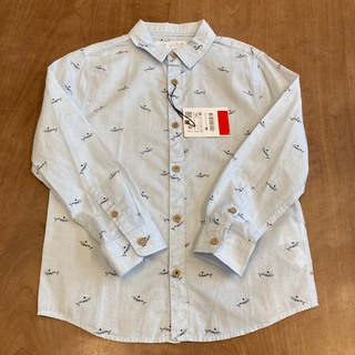 ザラキッズ(ZARA KIDS)の新品タグ付　ZARA サメ柄長袖シャツ　122(Tシャツ/カットソー)