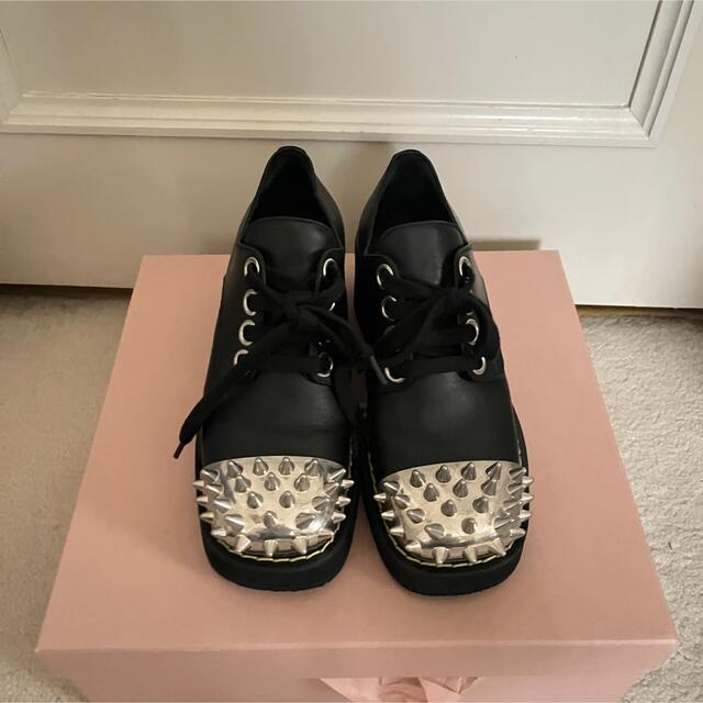 miu miu スタッズ　レースアップ　レザーシューズ