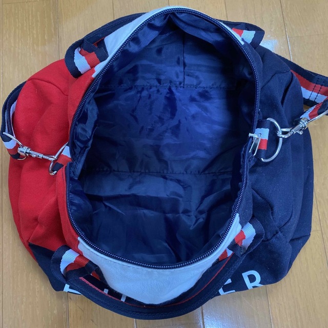 TOMMY HILFIGER(トミーヒルフィガー)のTOMMY HILFIGER ショルダーバック レディースのバッグ(ショルダーバッグ)の商品写真