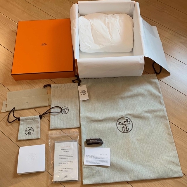im 様専用HERMES 25ケリー 空箱 2022リボン ショップ袋 im 様専用HERMES 25ケリー 空箱 2022リボン ショップ袋