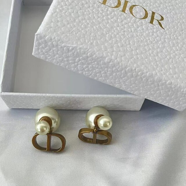 Dior ディオール ピアス - tigeriam.com