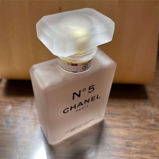 CHANEL(シャネル)のCHANEL No.5 ヘアミスト コスメ/美容のヘアケア/スタイリング(ヘアウォーター/ヘアミスト)の商品写真