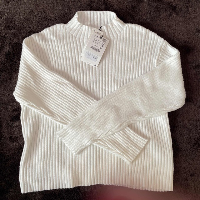 ZARA KIDS(ザラキッズ)のZARA キッズ　ニット　新品未使用　　最終値下げ！ キッズ/ベビー/マタニティのキッズ服女の子用(90cm~)(ニット)の商品写真