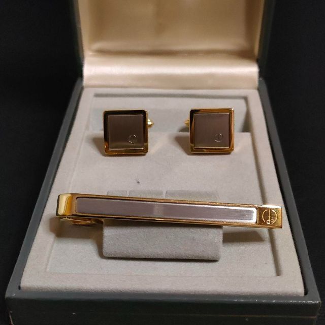 【極美品】Dunhill　ダンヒル　カフス・タイピンセット　シルバー　ゴールド