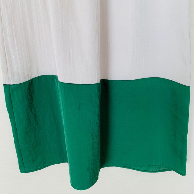 SunaUna(スーナウーナ)の膝丈ワンピース　ゆったりワンピース　ライトグレー　ベージュ　緑　半袖　スカート  レディースのワンピース(ひざ丈ワンピース)の商品写真