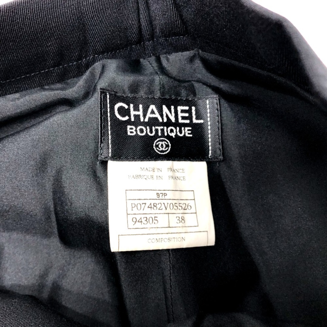 CHANEL(シャネル)のシャネル CHANEL ロゴボタン P07212 上下 スーツ ウール ブラック レディースのフォーマル/ドレス(スーツ)の商品写真