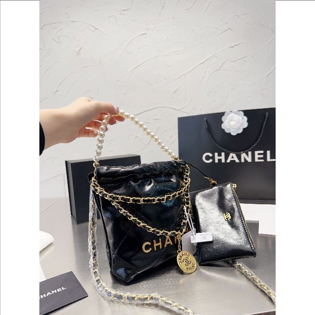 リアル CHANEL - チェーンショルダーバッグ mini Chanel ショルダーバッグ リアル CHANEL - チェーンショルダーバッグ mini Chanel ショルダーバッグ