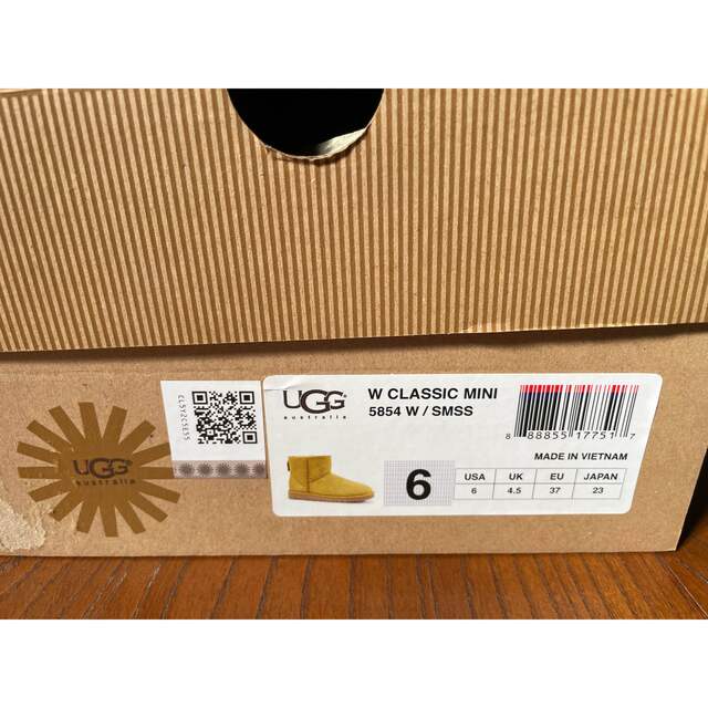 UGG(アグ)のUGG ショートブーツ レディースの靴/シューズ(ブーツ)の商品写真