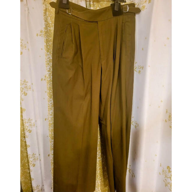 YOKE(ヨーク)のYOKE 2TUCK WIDE GURKHA TROUSERS メンズのパンツ(スラックス)の商品写真