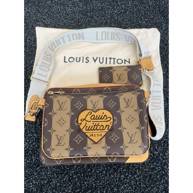 最安値挑戦】 LOUIS ルイヴィトン♡NIGOトリオメッセンジャー