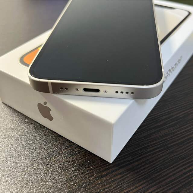 Apple(アップル)のマリン様 ジャンク iPhone12 mini 128GB ホワイト スマホ/家電/カメラのスマートフォン/携帯電話(スマートフォン本体)の商品写真
