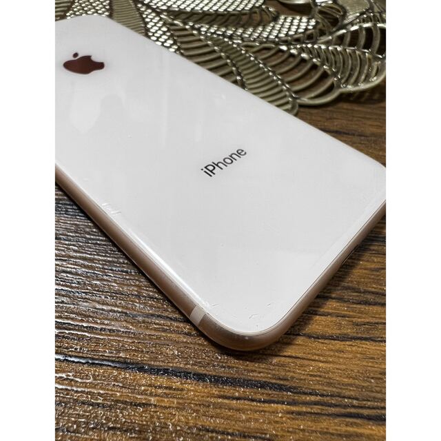 iPhone(アイフォーン)の海外購入*iPhone 8 Gold 64GB SIMフリー*音無 スマホ/家電/カメラのスマートフォン/携帯電話(スマートフォン本体)の商品写真