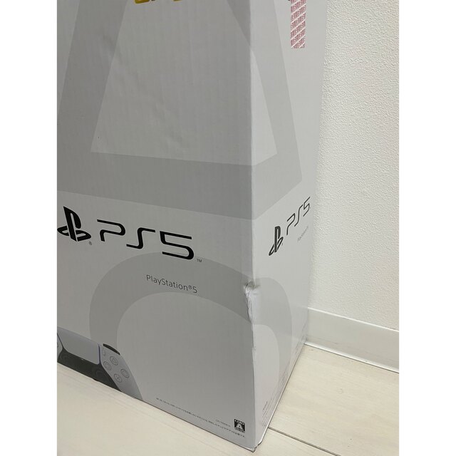 PlayStation(プレイステーション)のPlayStation5 CFI-1100A エンタメ/ホビーのゲームソフト/ゲーム機本体(家庭用ゲーム機本体)の商品写真
