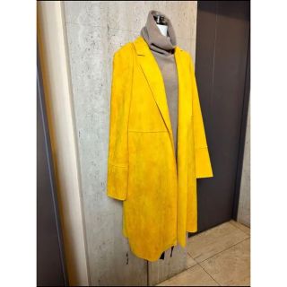 ザラ(ZARA)のZARA イエロー　黄色　からし色　スエード　コート　ザラ(ロングコート)