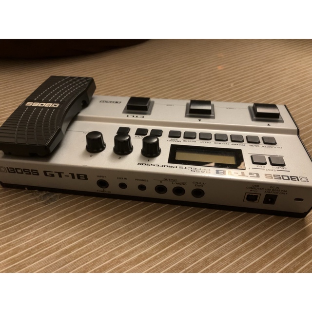 BOSS GT-1B ACアダプターPSA-100G付き!ベース用マルチ BOSS GT-1B ACアダプターPSA-100G付き!ベース用マルチ