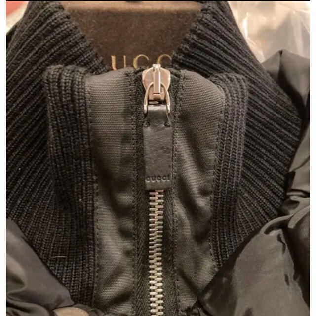 Gucci(グッチ)のGUCCI ミリタリー調　ダウンジャケット　サイズ46 新同品　ハンガーつき メンズのジャケット/アウター(ダウンジャケット)の商品写真