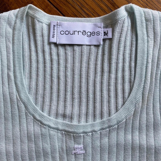 Courreges - 未使用！イタリア製 courreges ロゴ刺繍 Uネック 半袖 ...