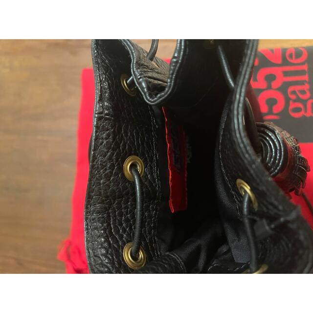 5525Gallery(ゴーゴーニーゴーギャラリー)の5525gallery × PORTER TASSEL POUCH メンズのバッグ(ショルダーバッグ)の商品写真