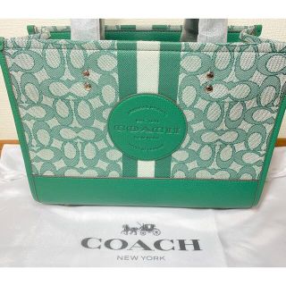 コーチ(COACH)の23日までセール新品✨ COACH コーチ　ショルダー　デンプシー　シグネチャー(ハンドバッグ)