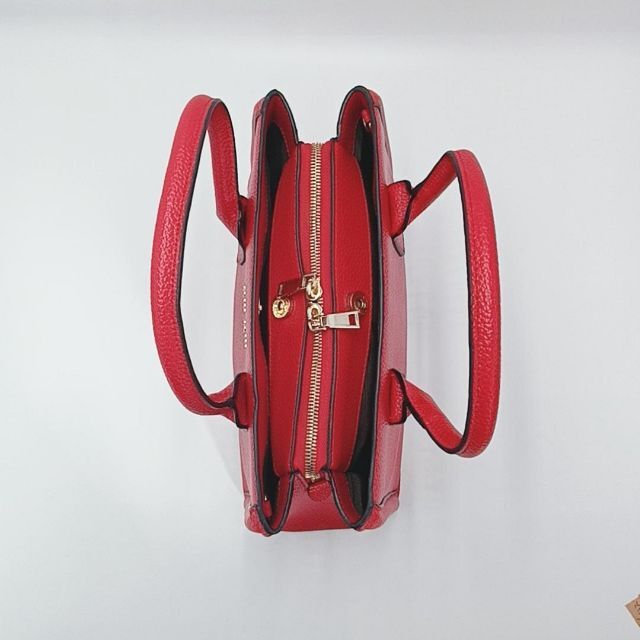 miumiu(ミュウミュウ)の【美品】ミュウミュウ ハンドバッグ レザー 2way ショルダーバッグ レディースのバッグ(ハンドバッグ)の商品写真