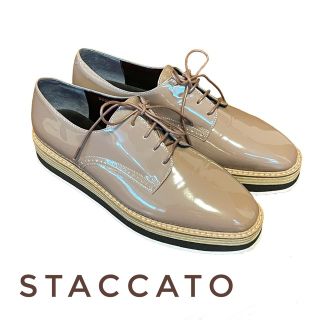 美品☆STACCATO プラットフォームローファー(ローファー/革靴)