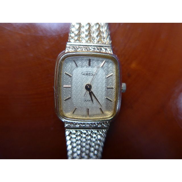 ＡＵＲＥＯＬＥ（オレオール）スイスウォッチ　レディース　クォーツ  レディースのファッション小物(腕時計)の商品写真