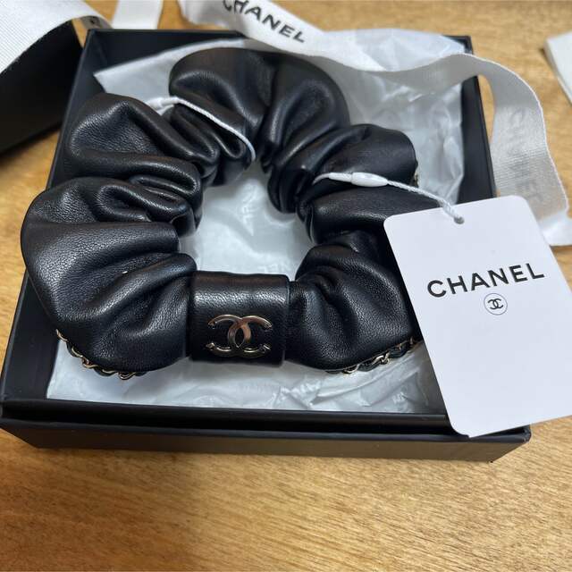 春のコレクション CHANEL シュシュ ヘアゴム+シュシュ