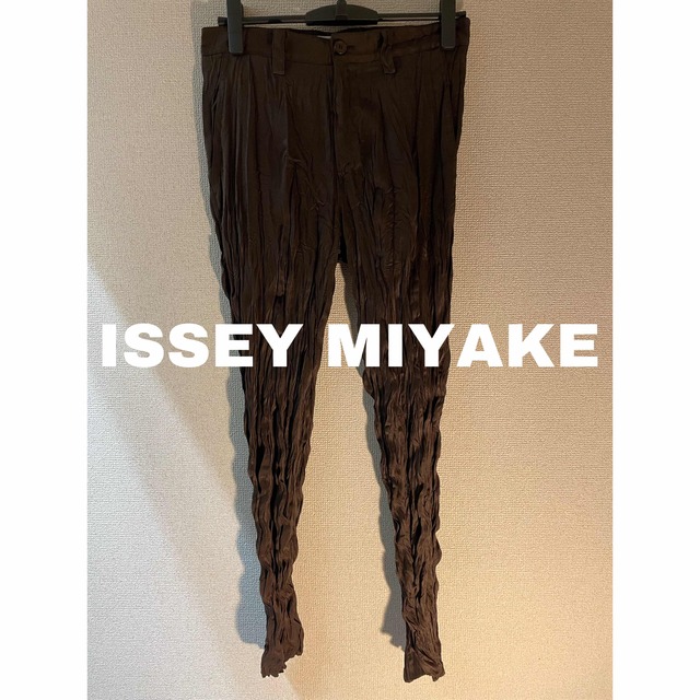 ISSEY MIYAKE イッセイミヤケ　スラックス　プリーツパンツスラックス