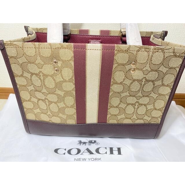 HOT安い COACH 新品✨ COACH コーチ デンプシー トート 22 シグネチャー ゴールドの通販 by  naa☆shop｜コーチならラクマ